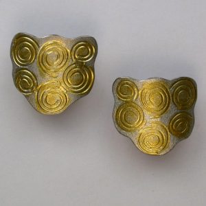 keum-boo-spiral keum boo earrings