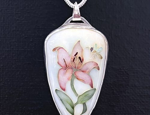 Cloisonné Lily with bee necklace